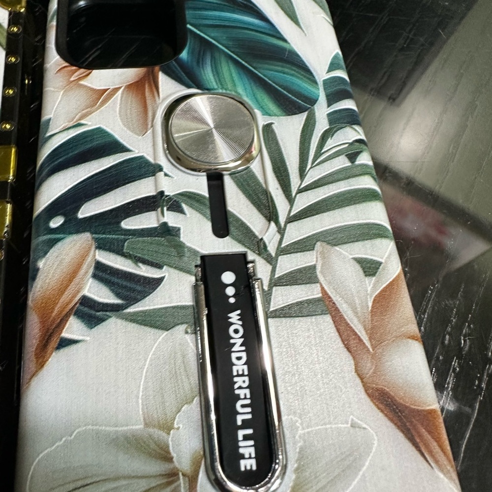 iPhone 11pro max cell phone case|accessories - Picture 7 of 8